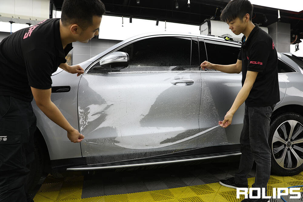 整車貼隱形車衣會傷害車漆嗎？