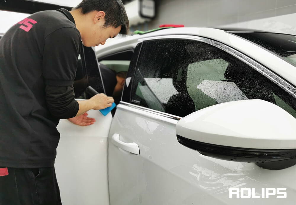 車漆上留下的膠怎么快速清除？（6）