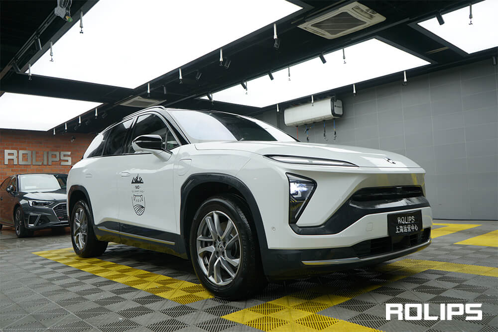 汽車貼改色膜違法么？改色膜與隱形車衣的差距是什么？